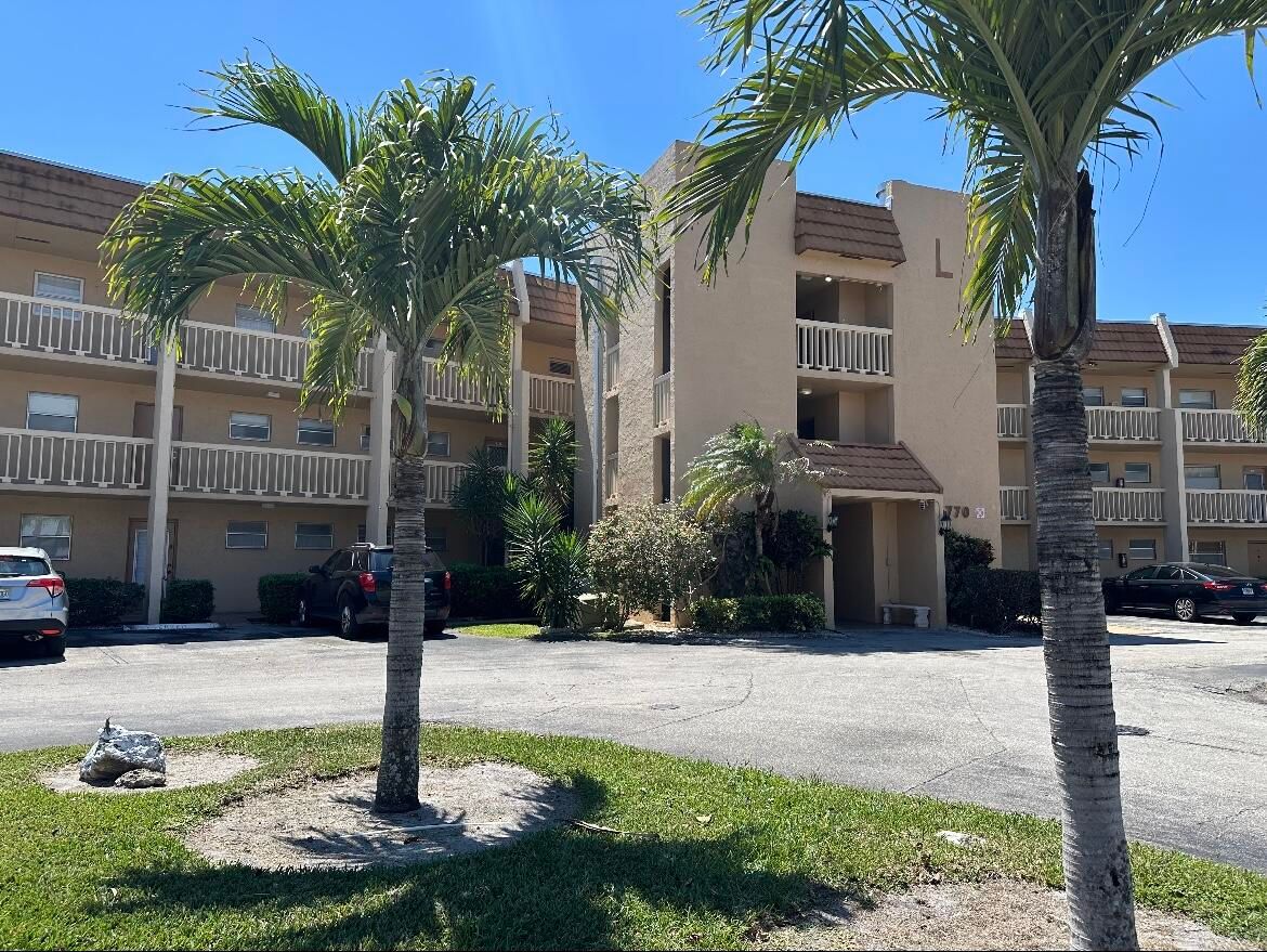 6770 Royal Palm Boulevard #207l, Margate, FL 33063 photo 2