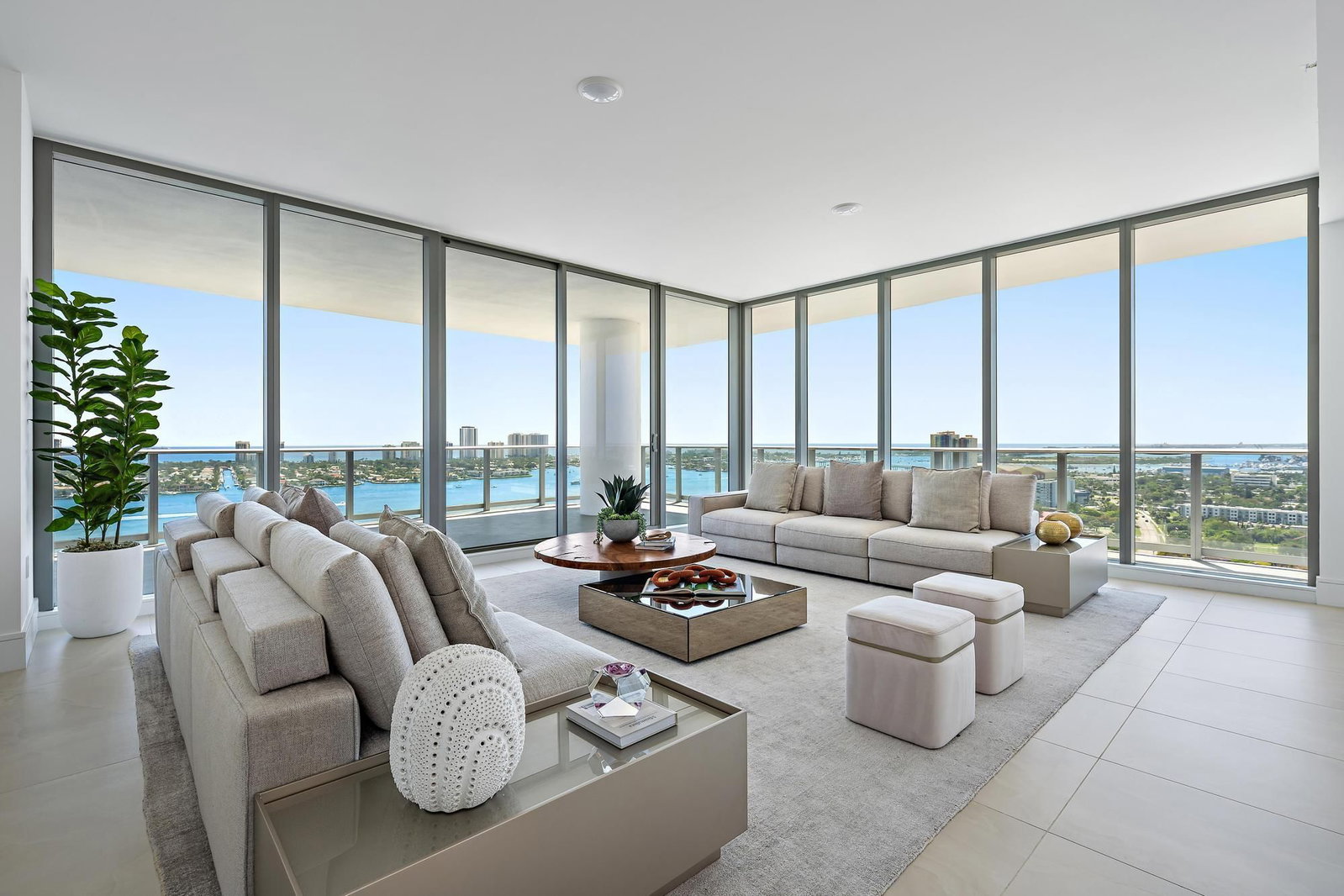 220 Lake Shore Drive #2212, Lake Park, FL 33403