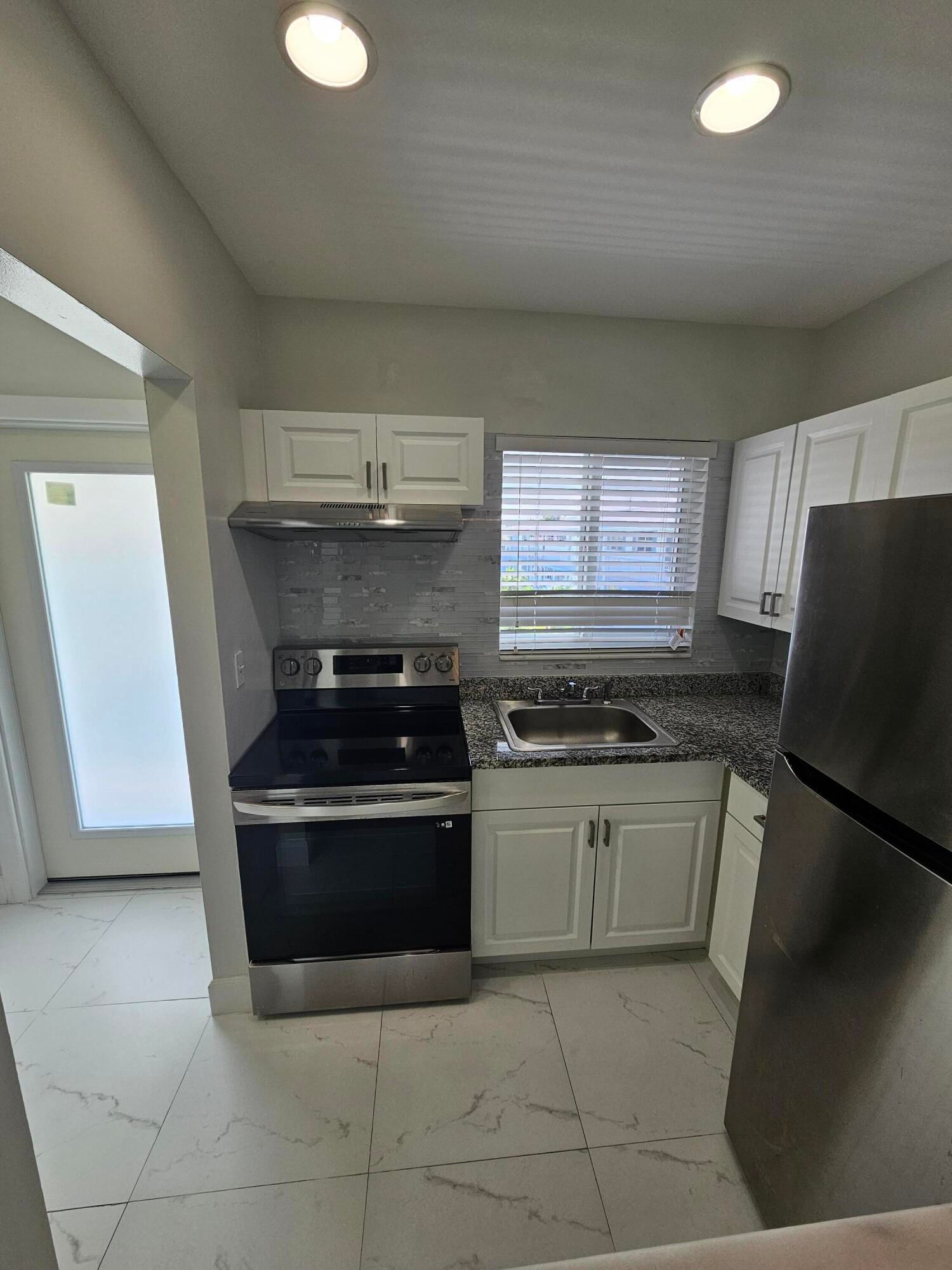 1115 Lake Terrace #208, Boynton Beach, FL 33426 photo 3