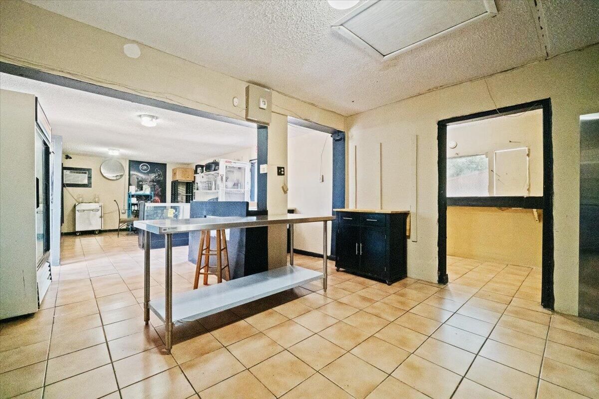 1023 Lee Street, Moore Haven, FL photo 3