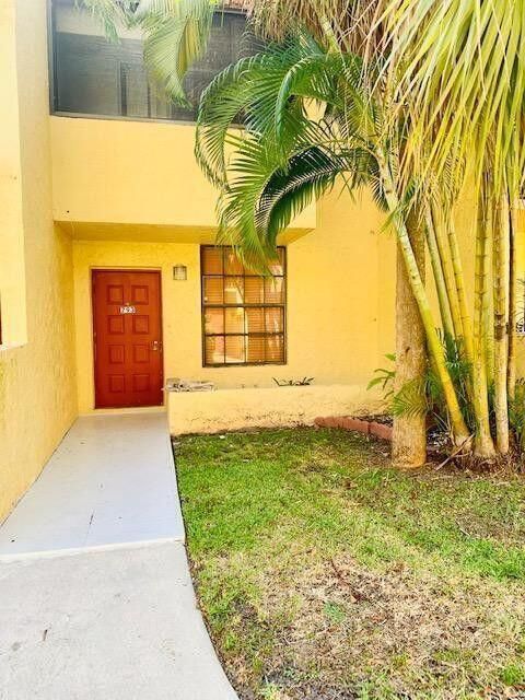 793 SE 1st Way #73, Deerfield Beach, FL 33441 photo 2