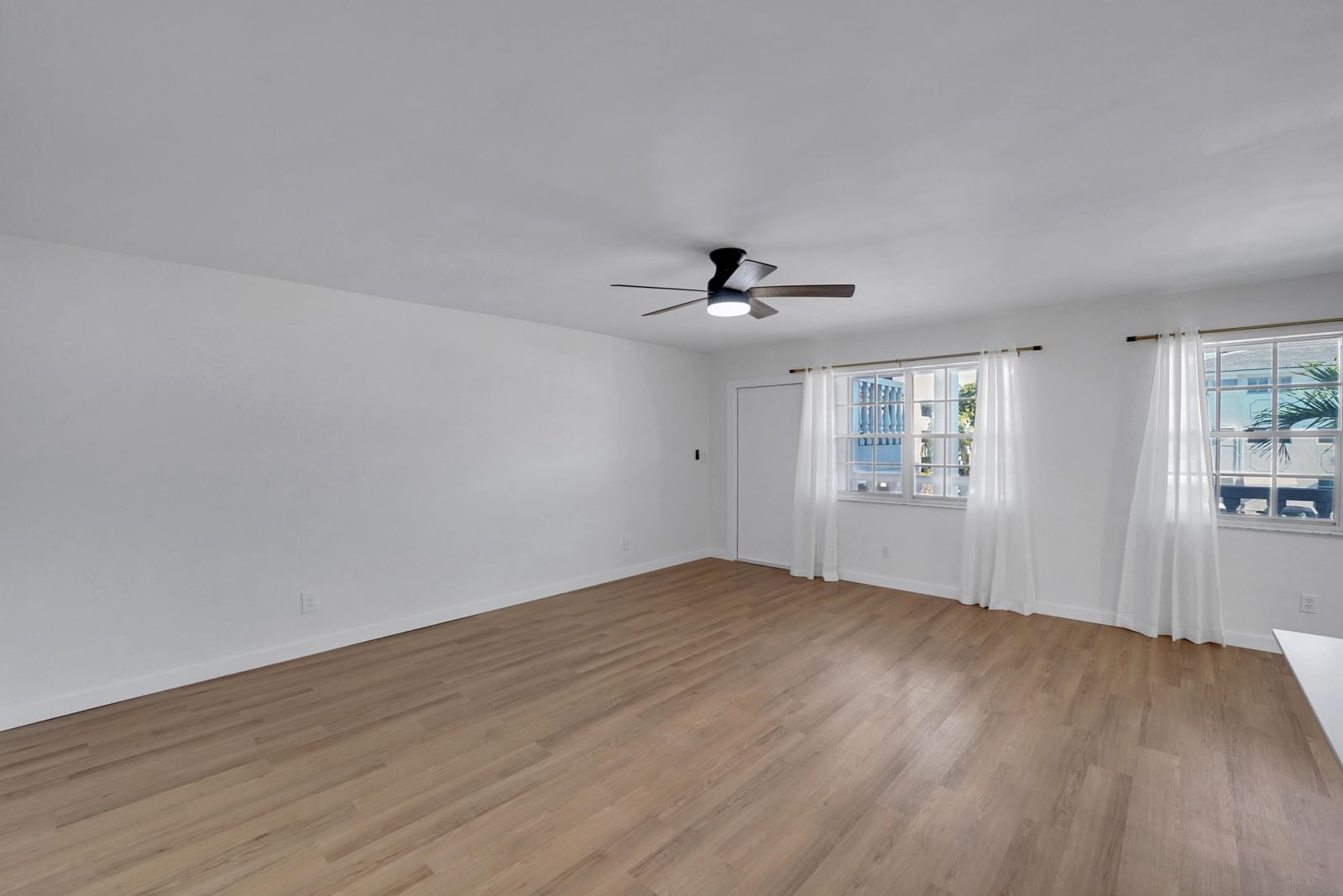 5203 NE 24th Terrace #B207, Fort Lauderdale, FL 33308 photo 3