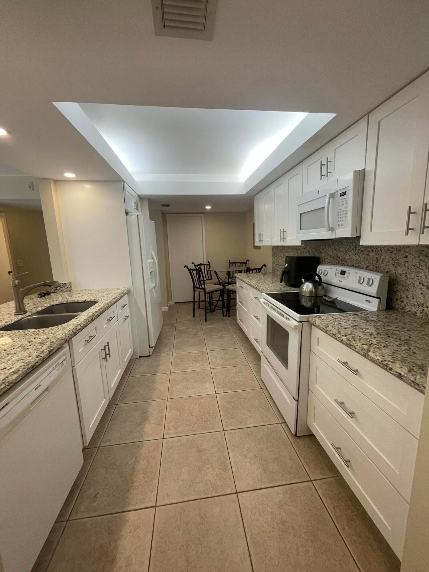 450 Egret Circle #9203, Delray Beach, FL 33444 photo 2