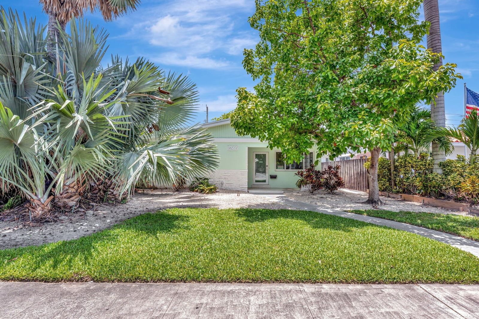 1246 Johnson Street, Hollywood, FL 33019 photo 4
