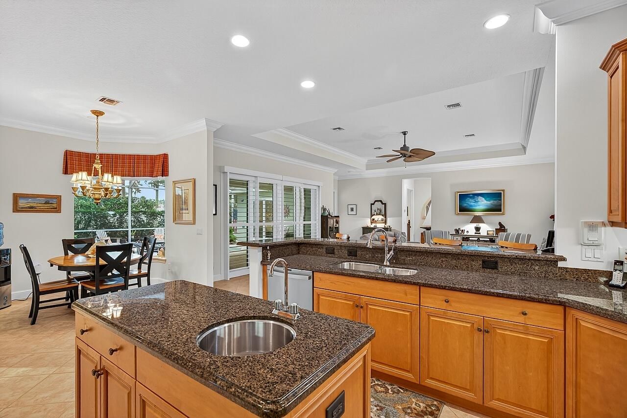 2116 Autumn Lane, Vero Beach, FL 32963 photo 5