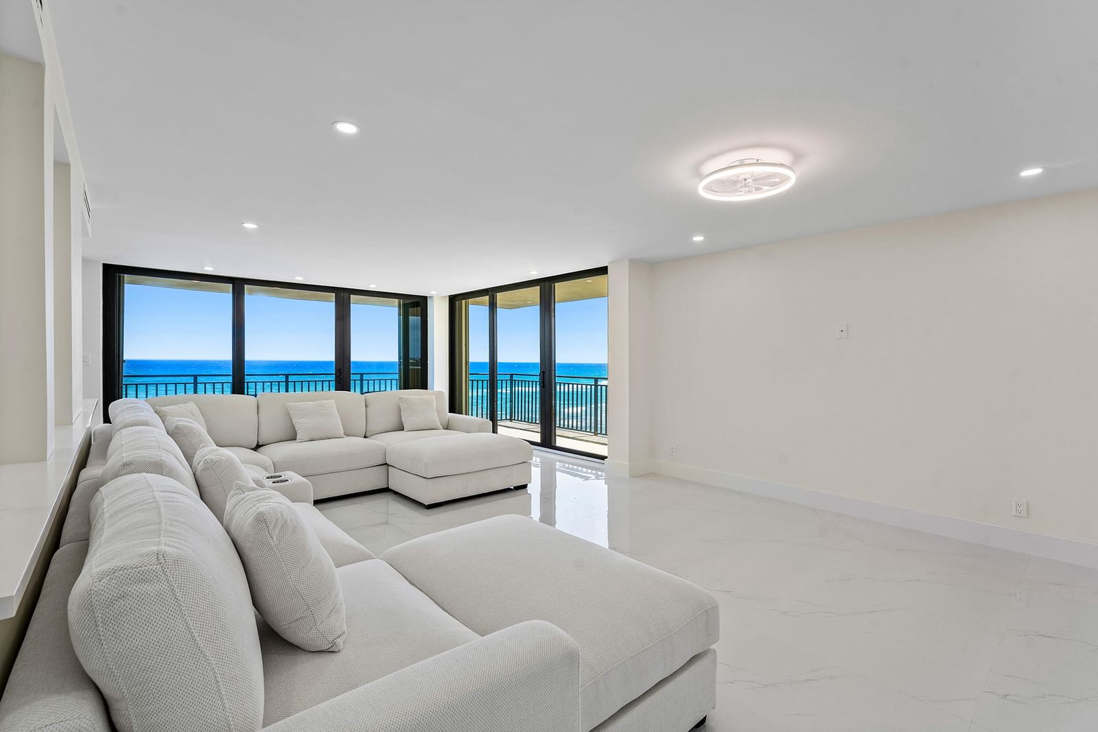 5460 N Ocean Drive #5b, Singer Island, FL 33404 photo 3