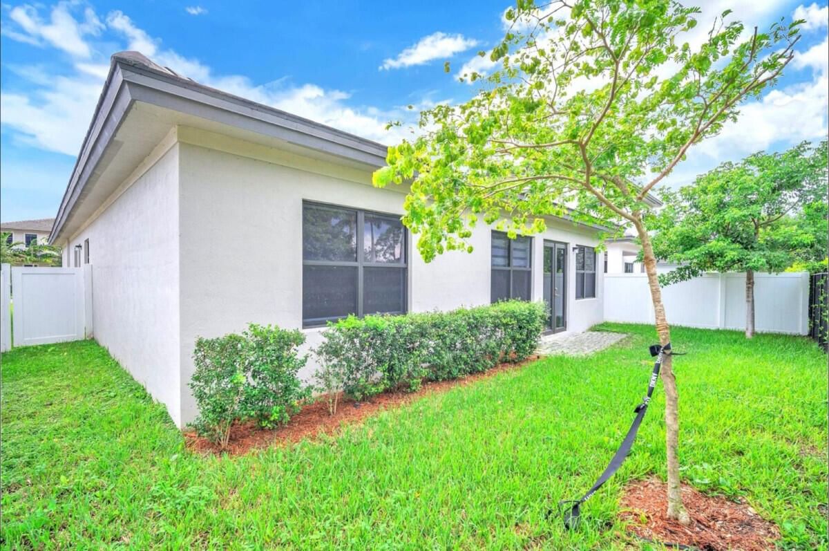 17451 SW 41st Street, Miramar, FL 33029 photo 2