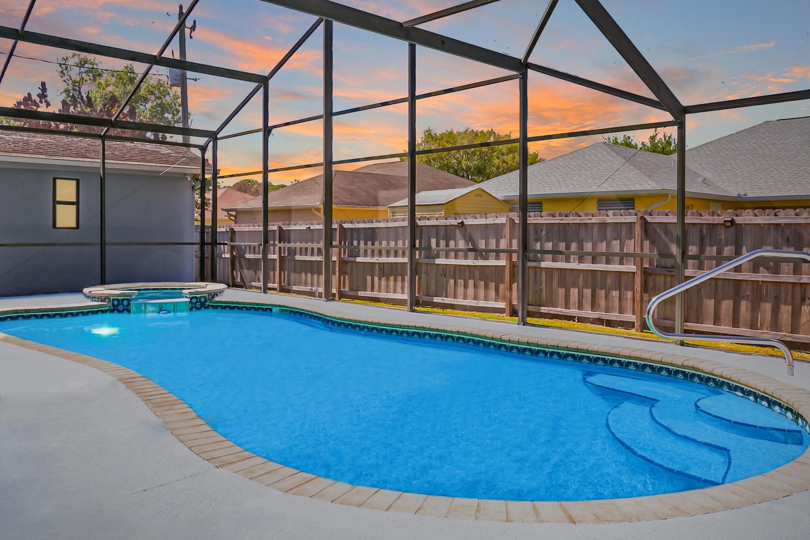 471 SE Ron Rico Terrace, Port St Lucie, FL 34983 photo 2