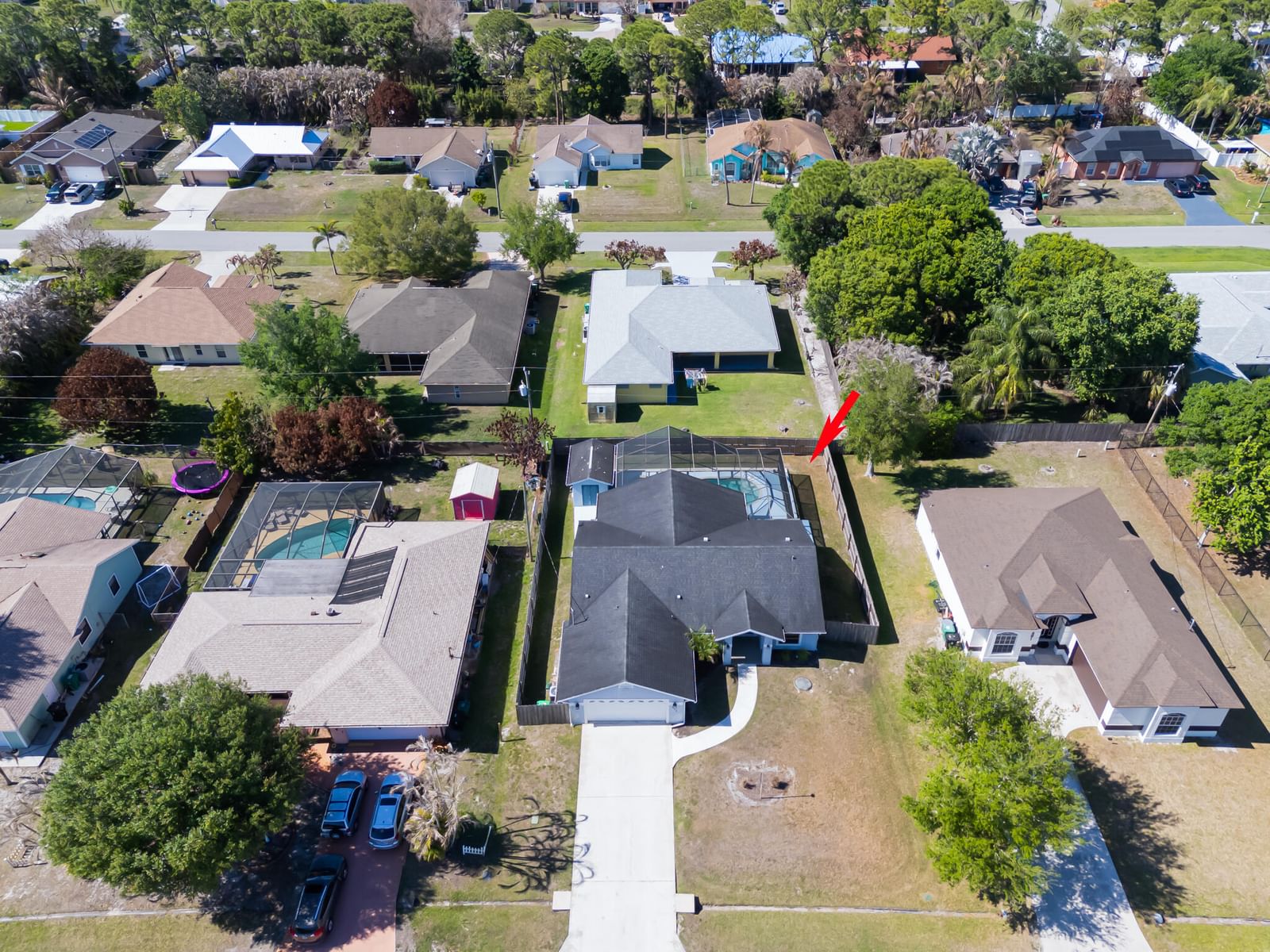 471 SE Ron Rico Terrace, Port St Lucie, FL 34983 photo 3