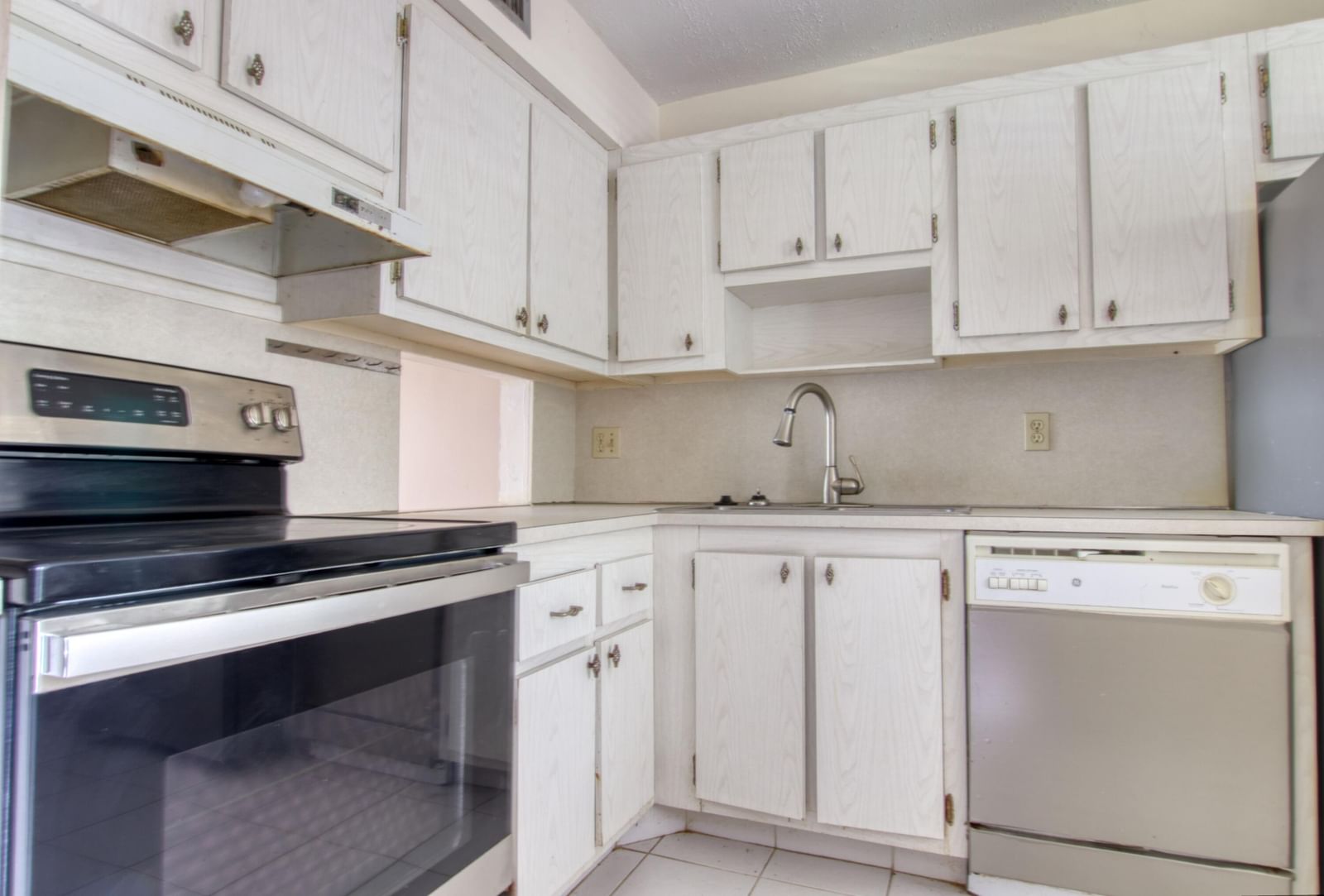 4832 Esedra Court #204, Lake Worth, FL 33467 photo 2