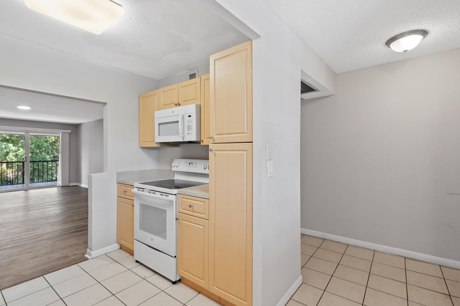 2700 Coral Springs Drive #309, Coral Springs, FL 33065 photo 4