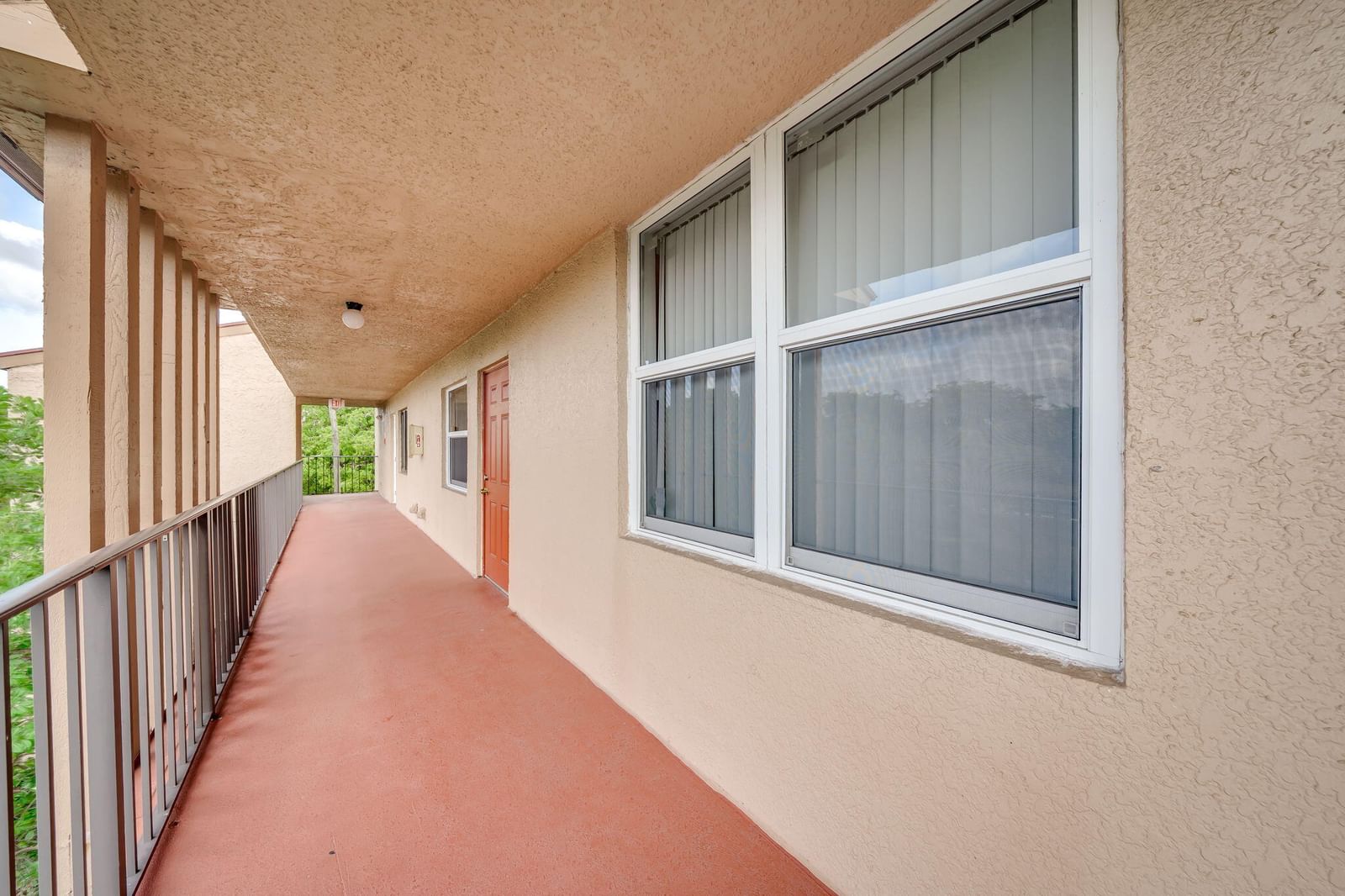 7301 NW 1st Street #402, Margate, FL 33063 photo 4