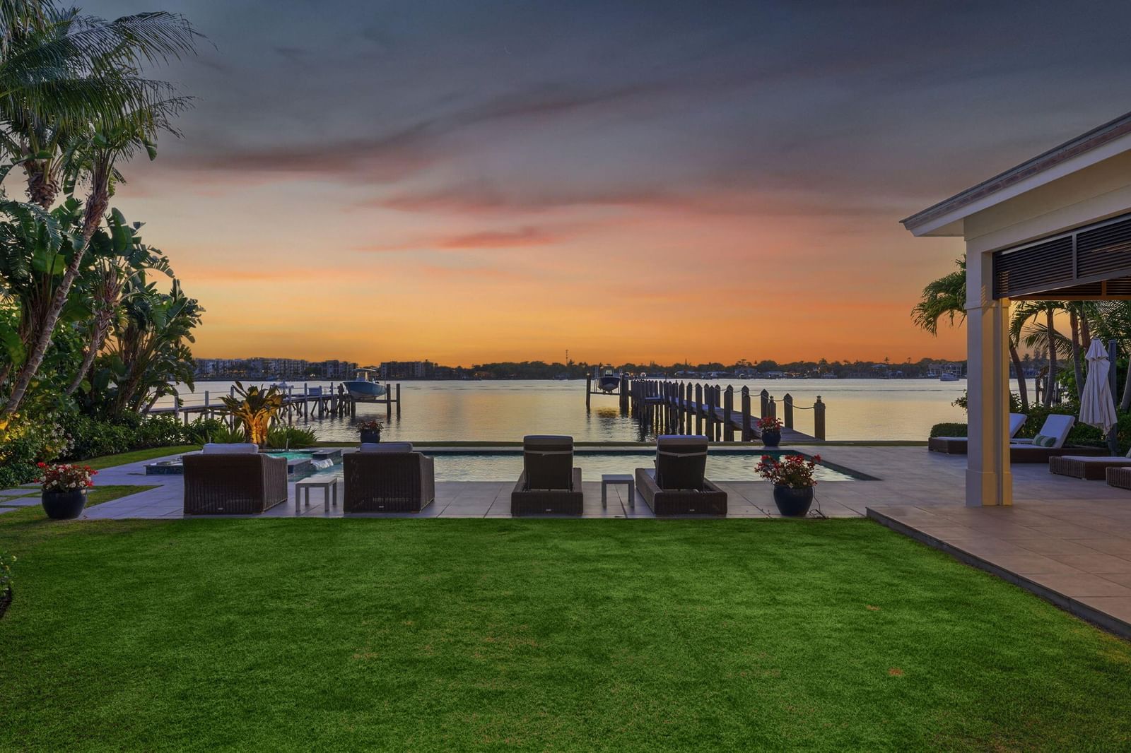 825 W Oyster Lane, Lantana, FL 33462 photo 4