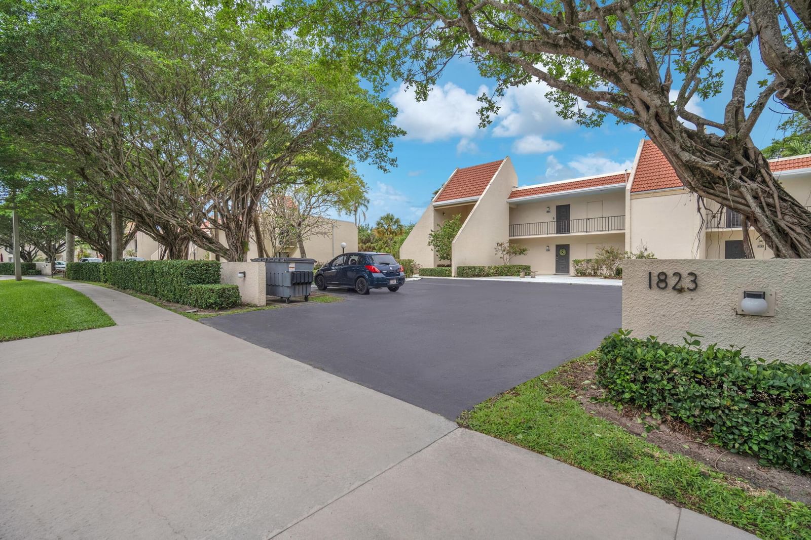 1823 Presidential Way #E101, West Palm Beach, FL 33401 photo 2