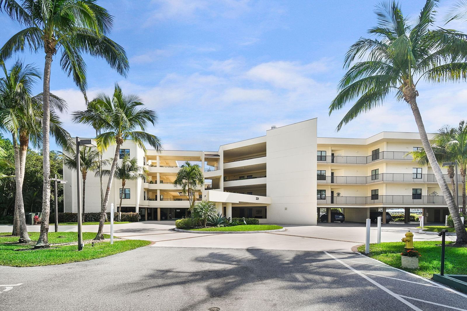 221 NE Plantation Road #316, Hutchinson Island, FL 34996 photo 2