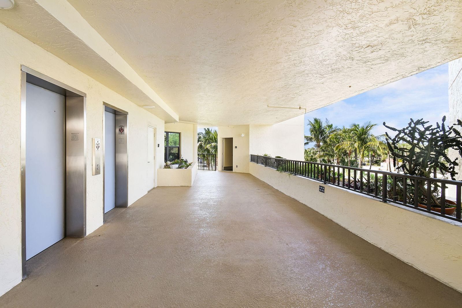 221 NE Plantation Road #316, Hutchinson Island, FL 34996 photo 5