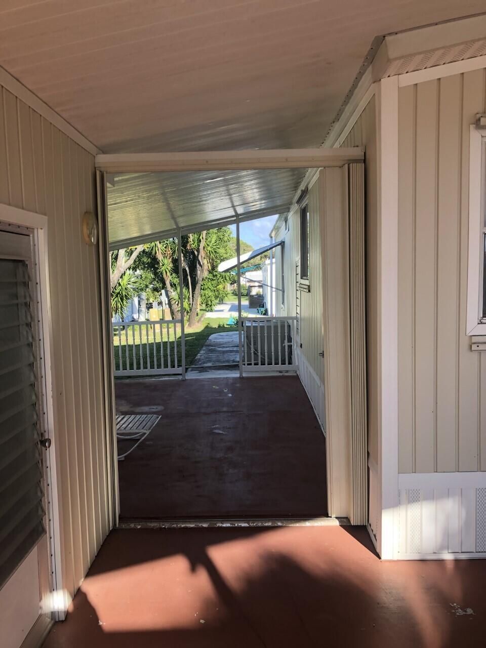 7847 SE Swan Avenue, Hobe Sound, FL 33455 photo 3