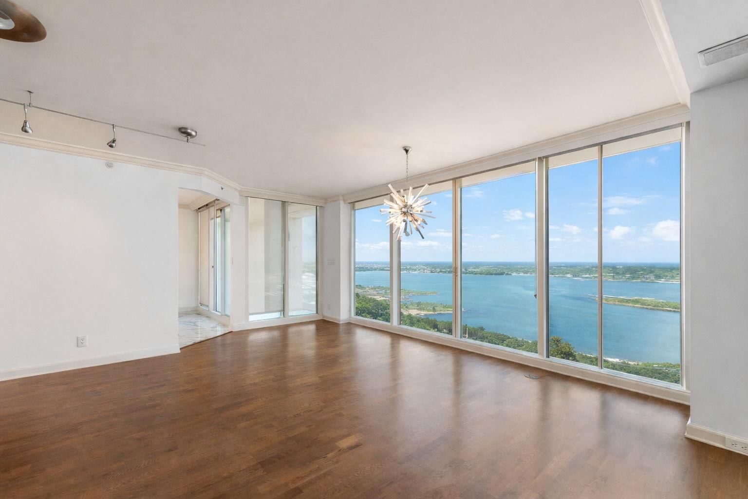 529 S Flagler Drive #12 Gh, West Palm Beach, FL 33401 photo 2