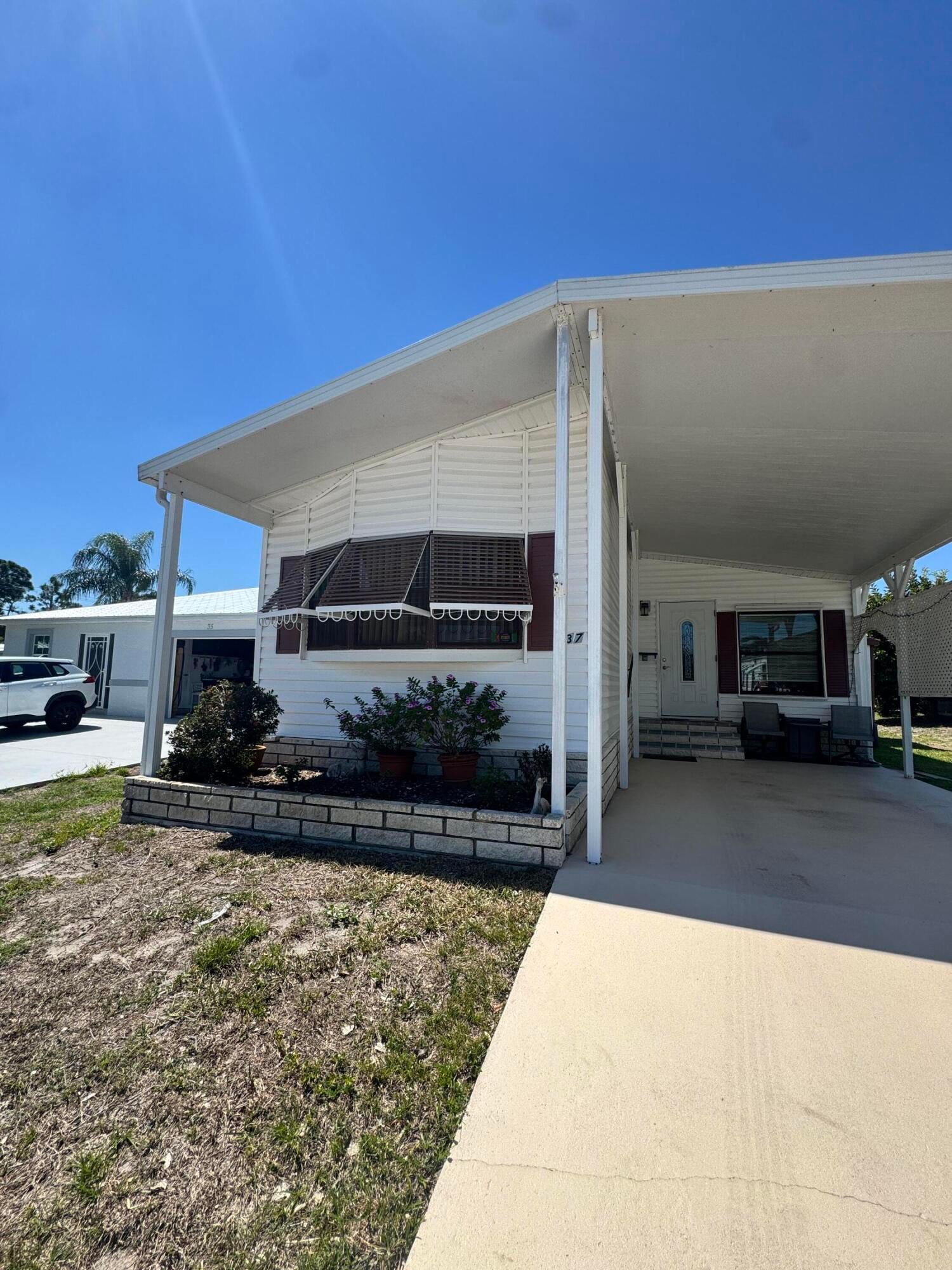 37 San Roberto, Fort Pierce, FL 34951 photo 2