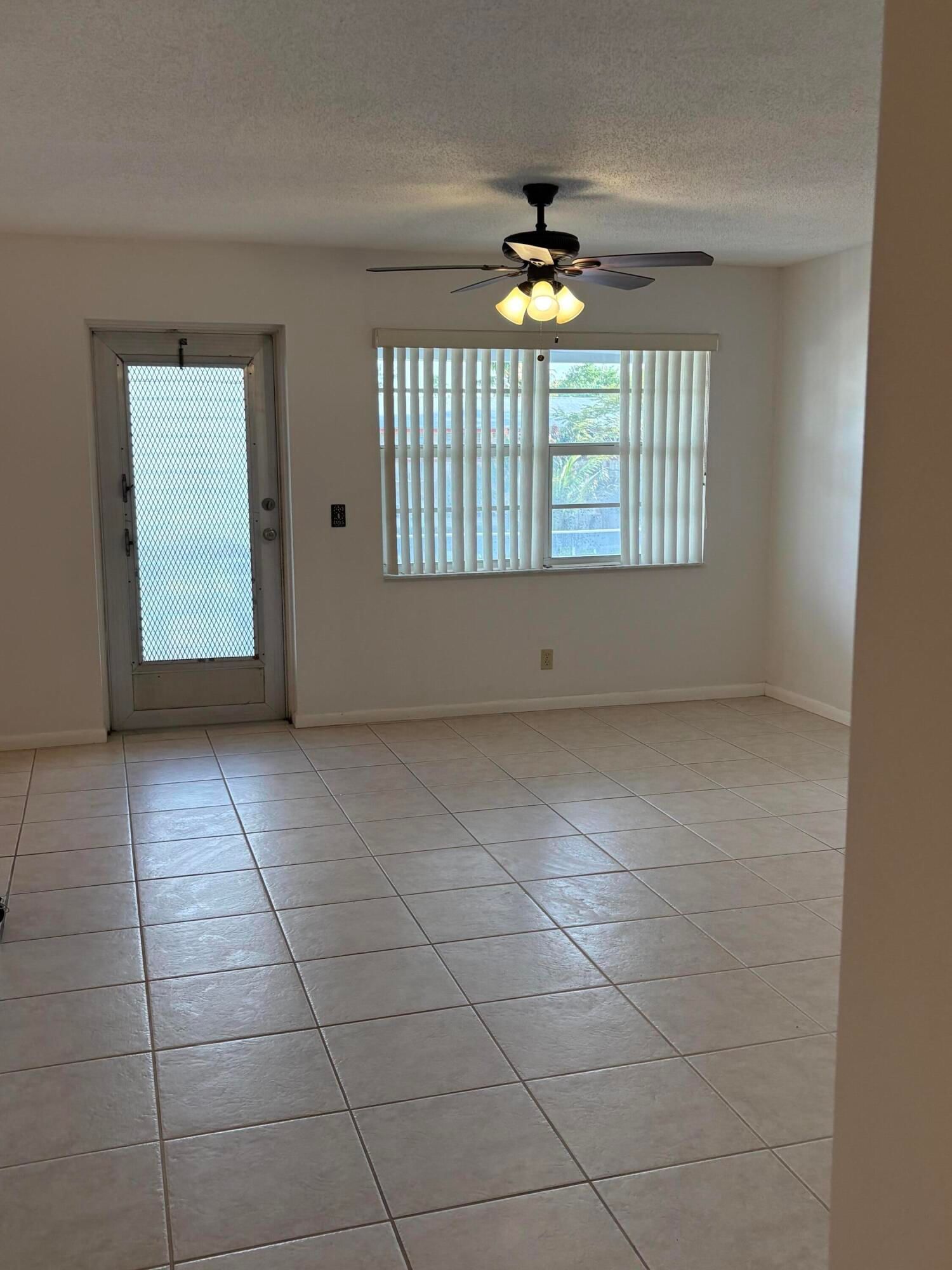 64 Sussex C, West Palm Beach, FL 33417 photo 2
