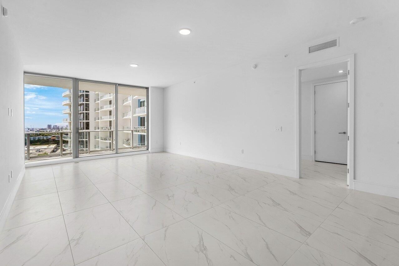 220 Lake Shore Drive #1415, Lake Park, FL 33403 photo 5