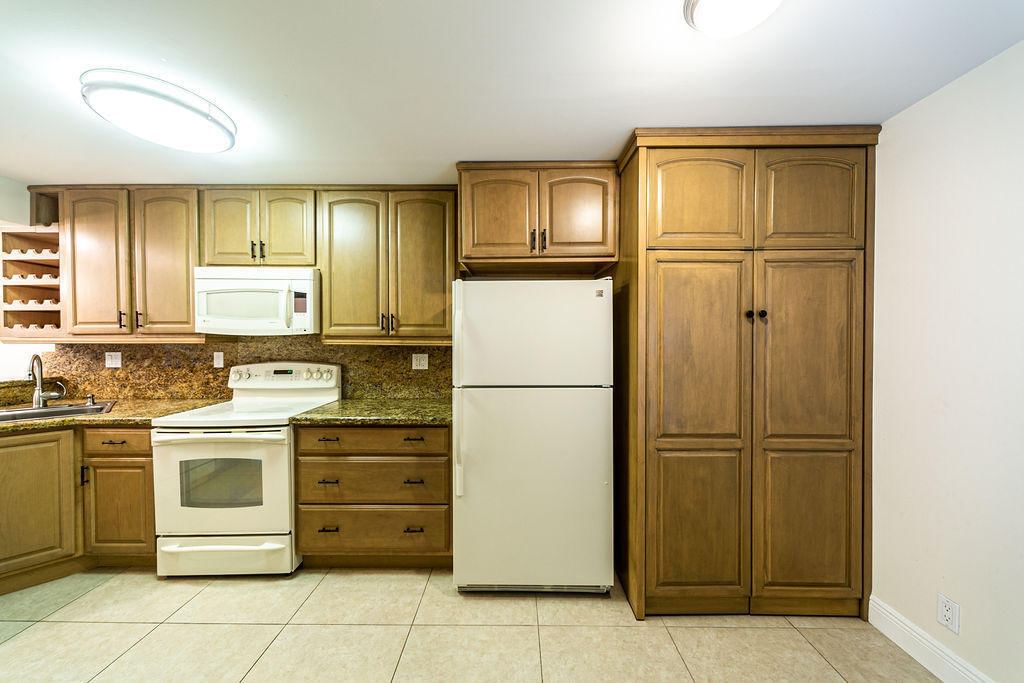 6 Royal Palm Way #102, Boca Raton, FL 33432 photo 4