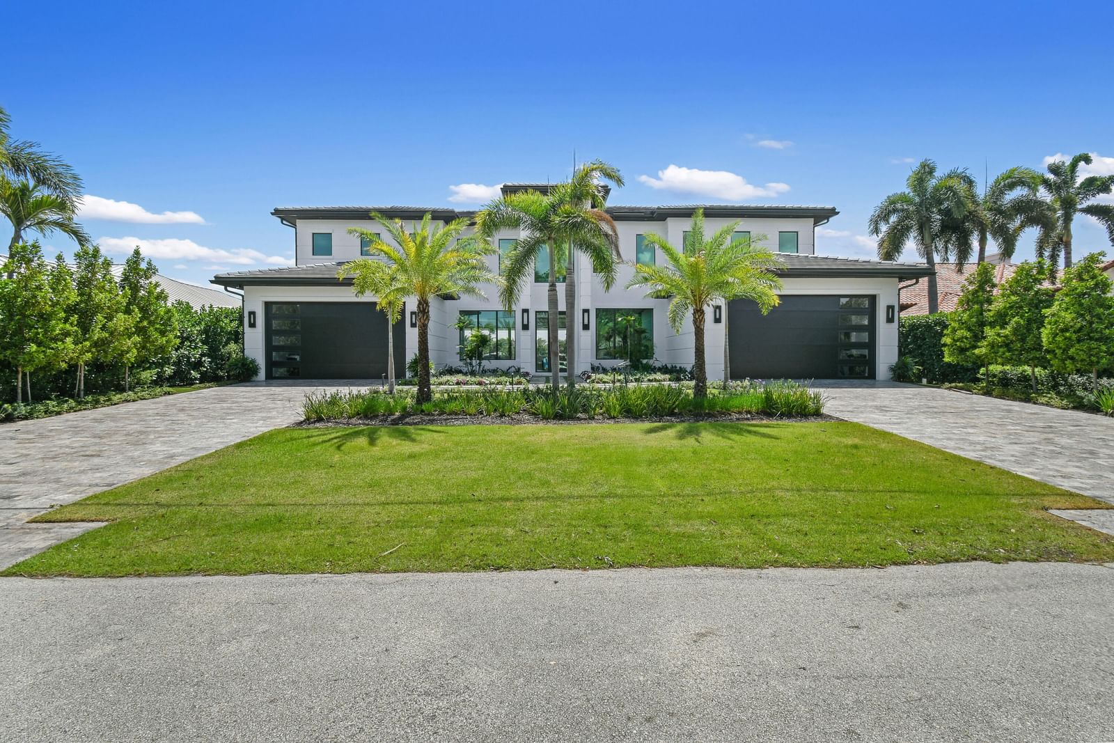 2408 Azure Circle, Palm Beach Gardens, FL 33410 photo 2