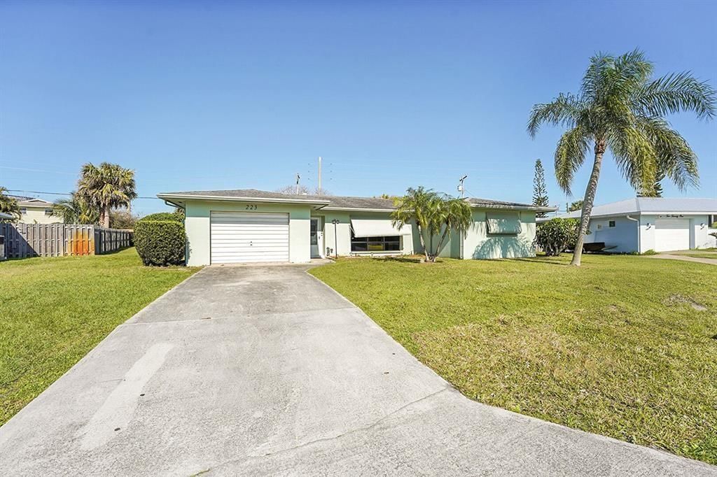 223 E Arbor Avenue, Port St Lucie, FL 34952 photo 2