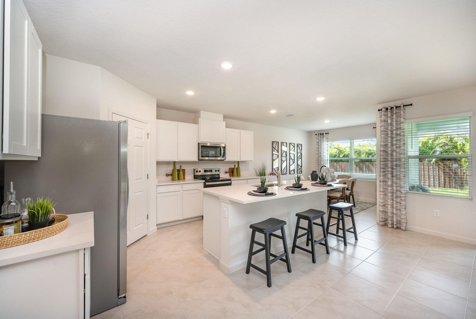 731 SE Celtic Avenue, Port St Lucie, FL 34983 photo 3