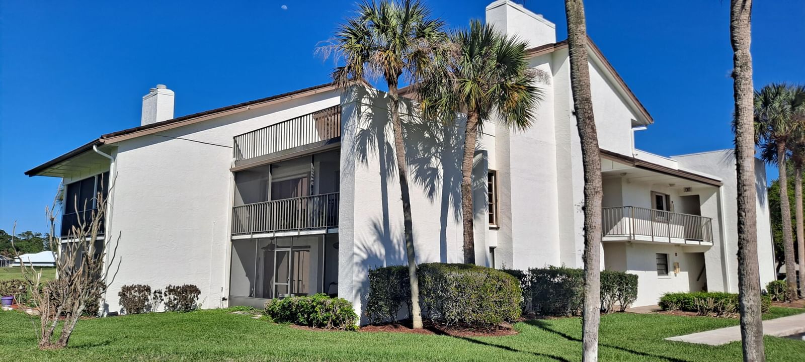 3500 Twin Lakes Terrace #206, Fort Pierce, FL 34951 photo 2