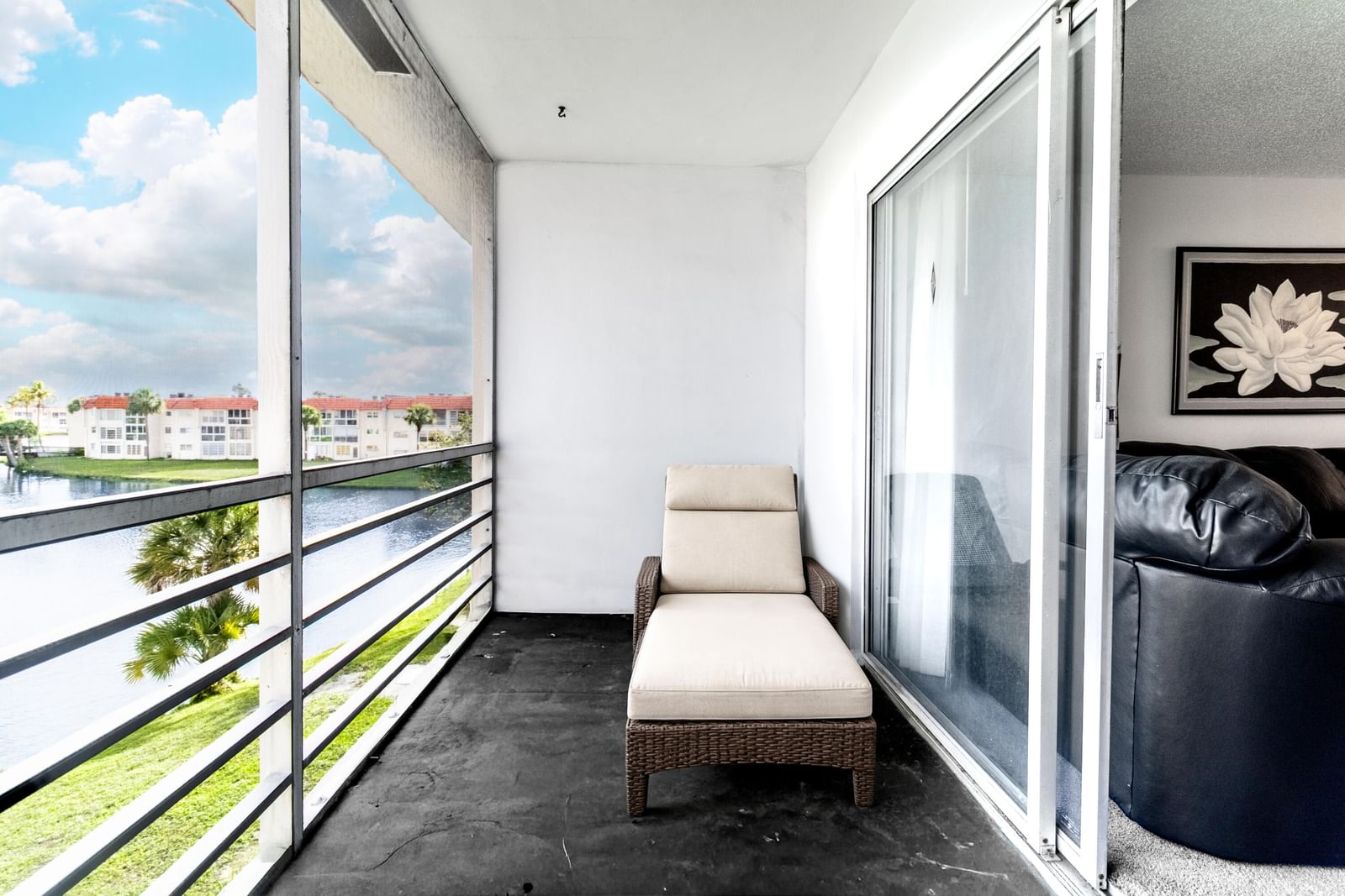 2800 Sunrise Lakes Drive W #Apt 301, Sunrise, FL 33322 photo 4