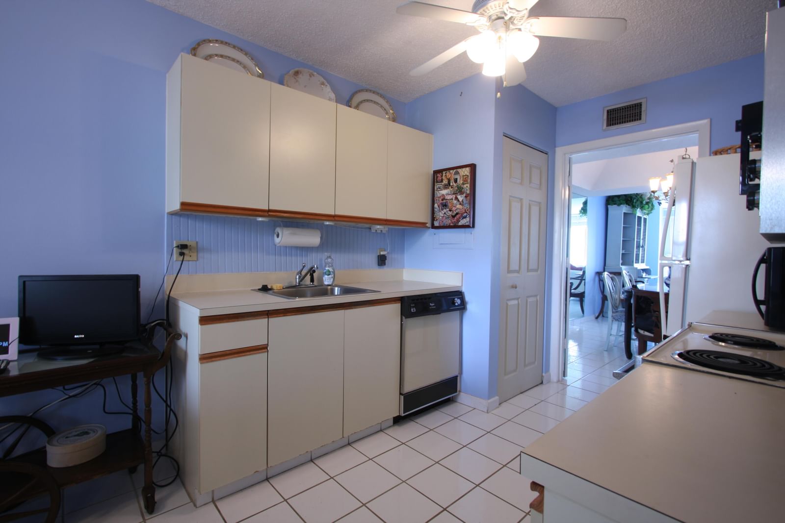 6768 N 10th Avenue N #303, Lake Worth, FL 33467 photo 2