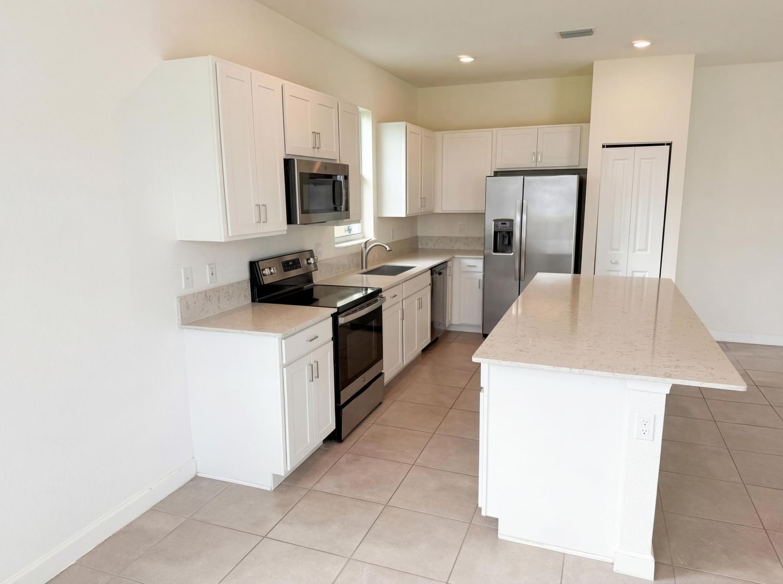 12473 NW Lynch Lane, Port St Lucie, FL 34987 photo 2
