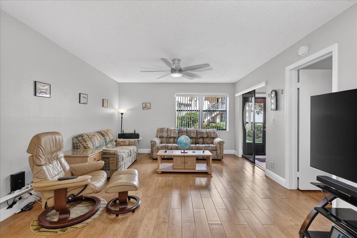 7633 Tahiti Lane #101, Lake Worth, FL 33467 photo 4