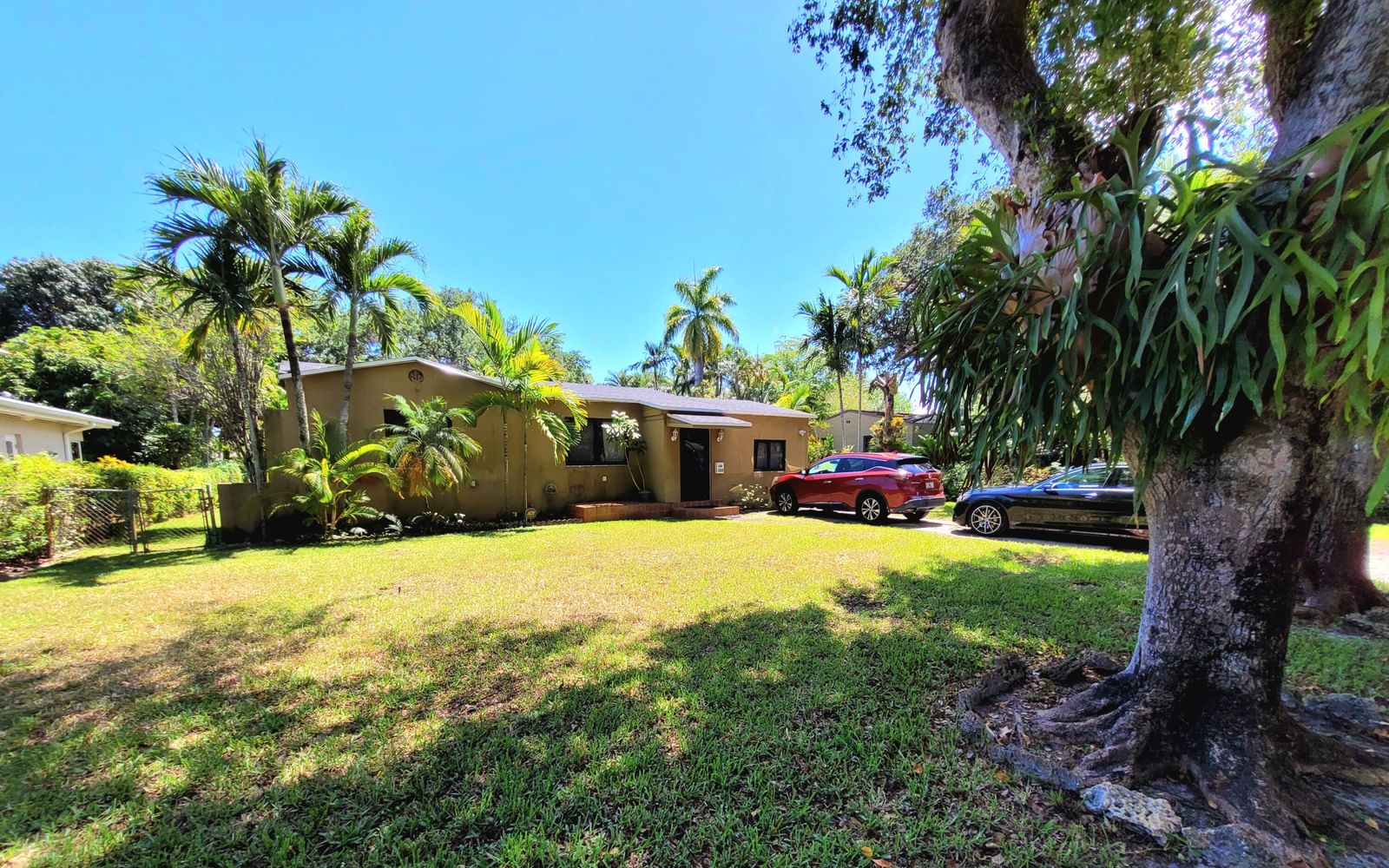 1060 NE 122nd Street, North Miami, FL 33161 photo 2