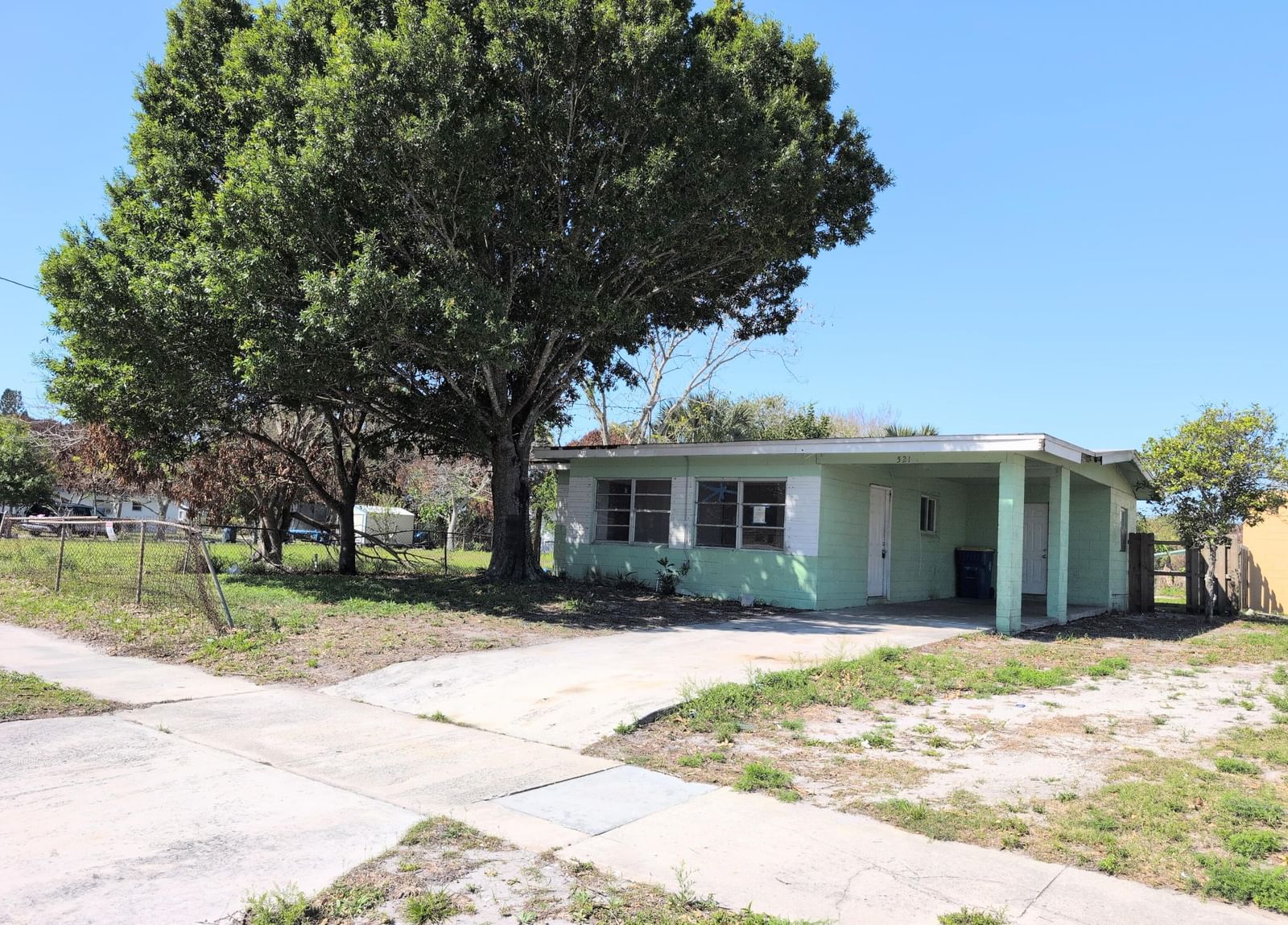 521 N 22nd Street, Fort Pierce, FL 34950 photo 2