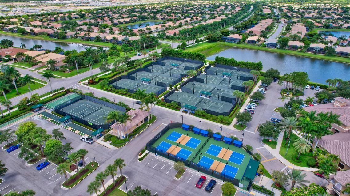 87 Piedmont B Ter, Delray Beach, FL 33484 photo 3