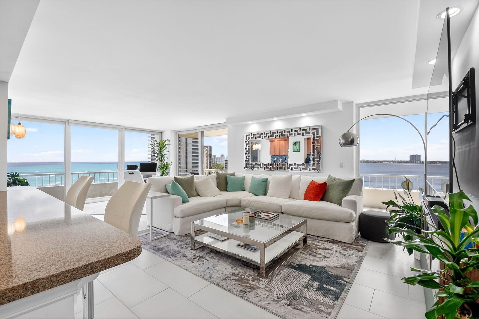 5540 N Ocean Drive #9b, Singer Island, FL 33404 photo 2