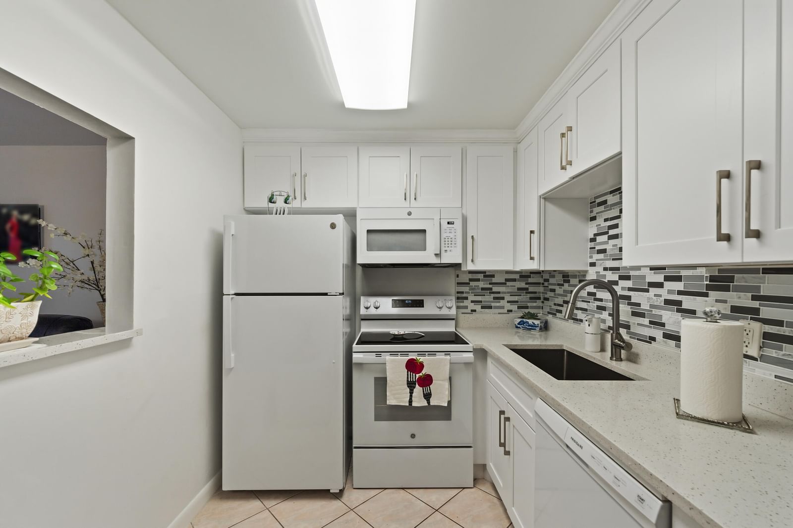 126 Southampton B, West Palm Beach, FL 33417 photo 5