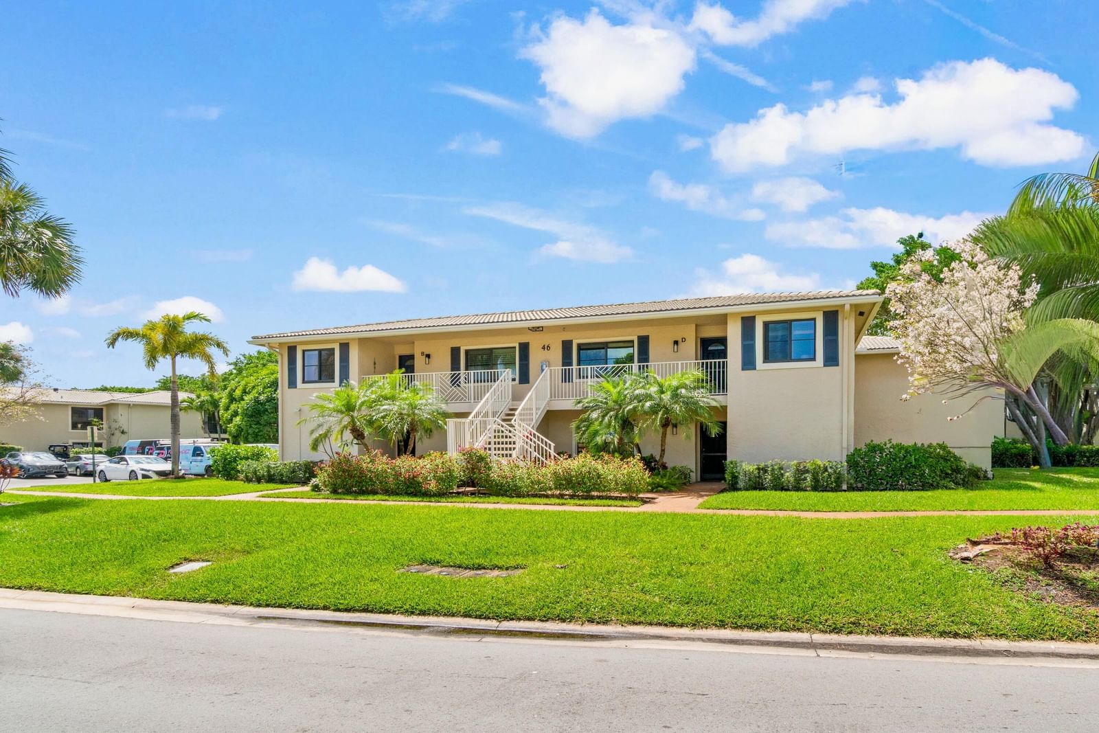 46 Stratford Lane W #D, Boynton Beach, FL 33436 photo 2