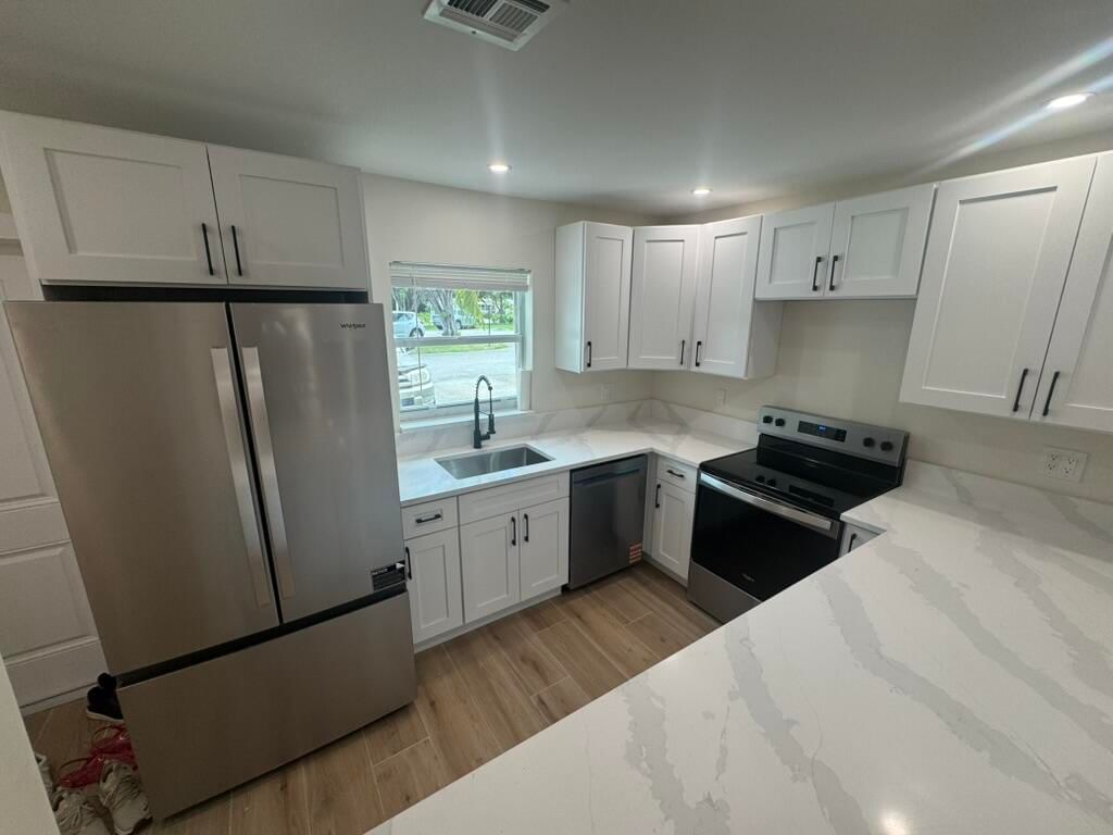 435 SW Natura Avenue #A, Deerfield Beach, FL 33441 photo 5