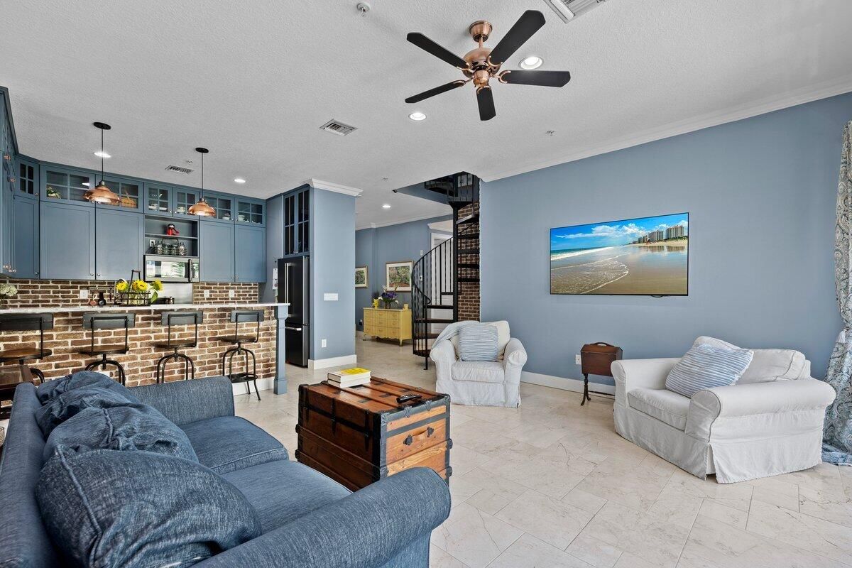 12 SE 1st Avenue #302, Delray Beach, FL 33444