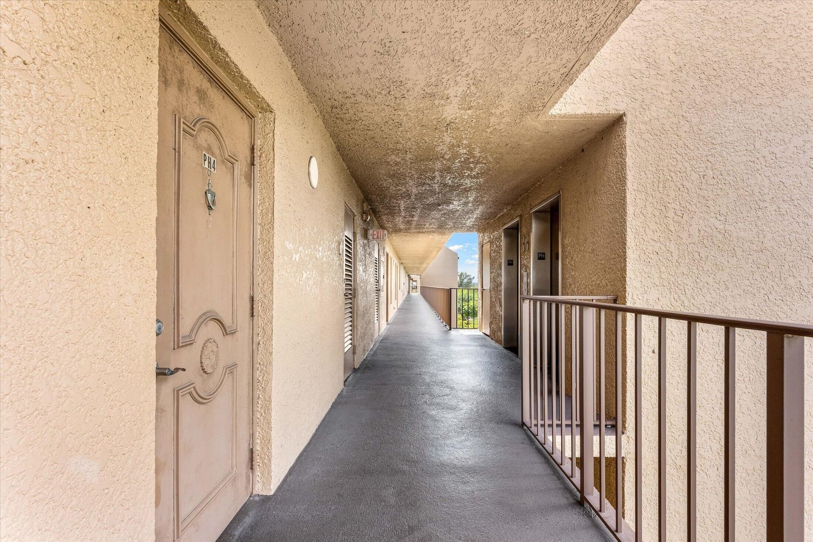 4570 NW 18th Avenue #704, Deerfield Beach, FL 33064 photo 3