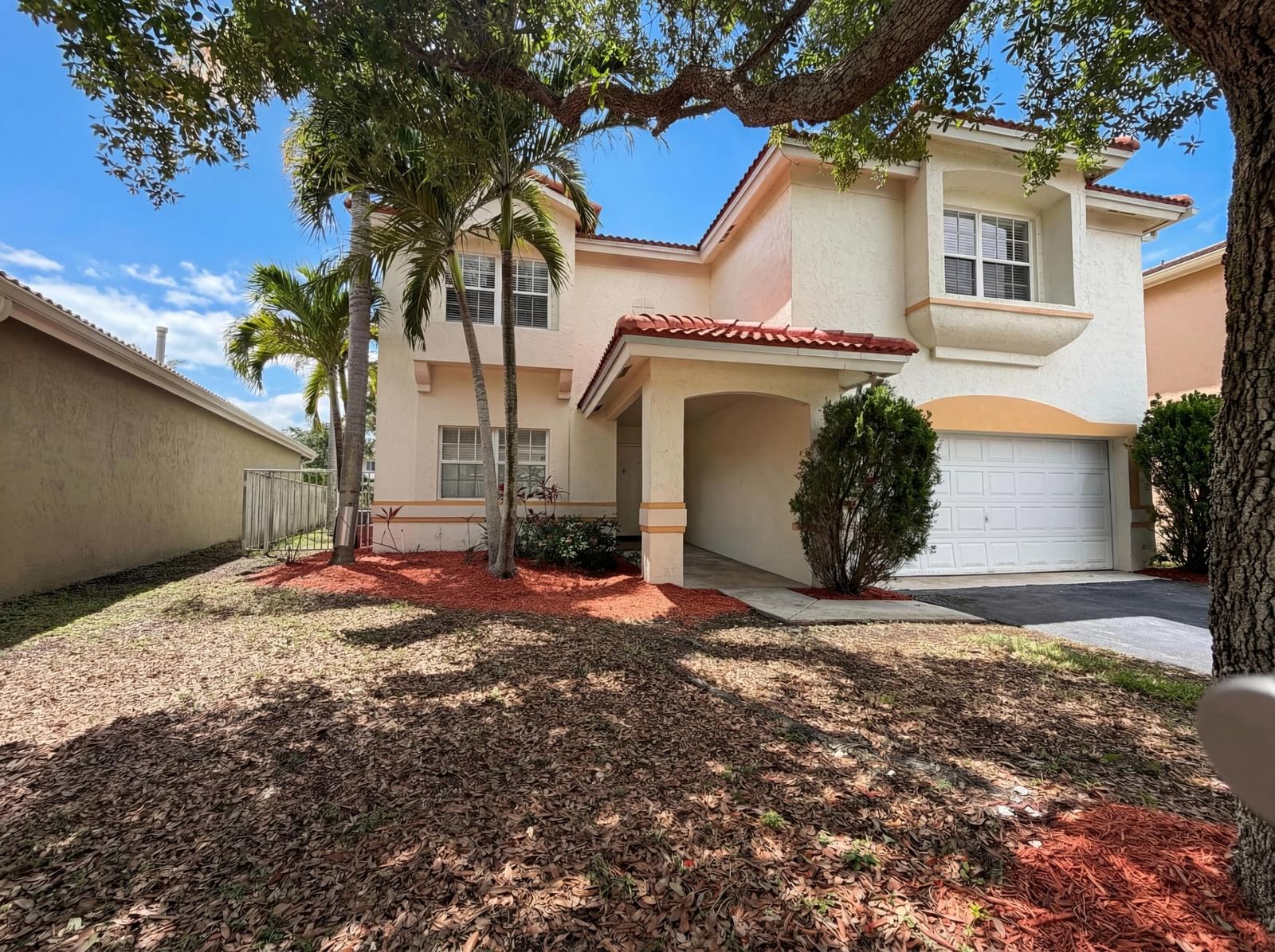 73 Gables Boulevard, Weston, FL 33326 photo 2