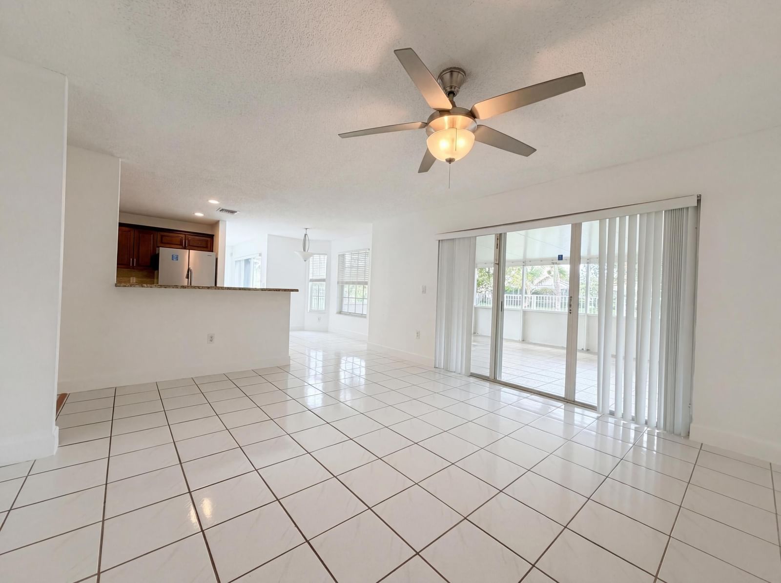 73 Gables Boulevard, Weston, FL 33326 photo 3