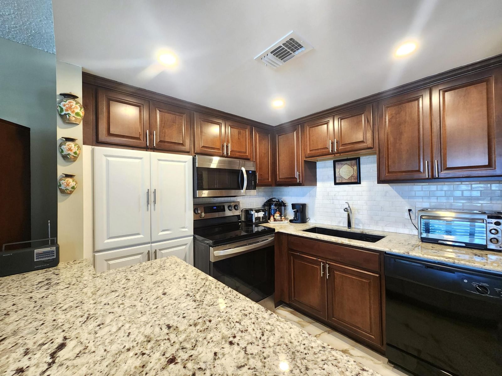 1012 Ellesmere A #1012, Deerfield Beach, FL 33442 photo 2