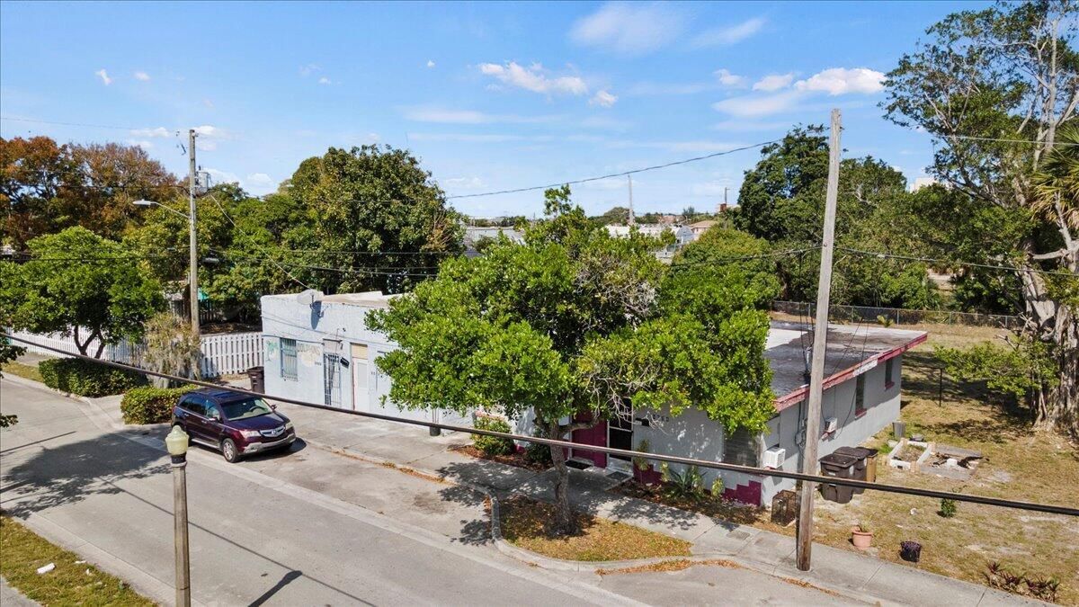 1504 N Sapodilla Avenue N, West Palm Beach, FL 33401 photo 5
