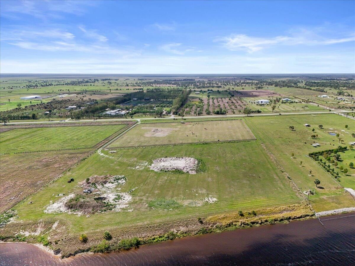 8105 SW Kanner Highway, Indiantown, FL 34956 photo 5