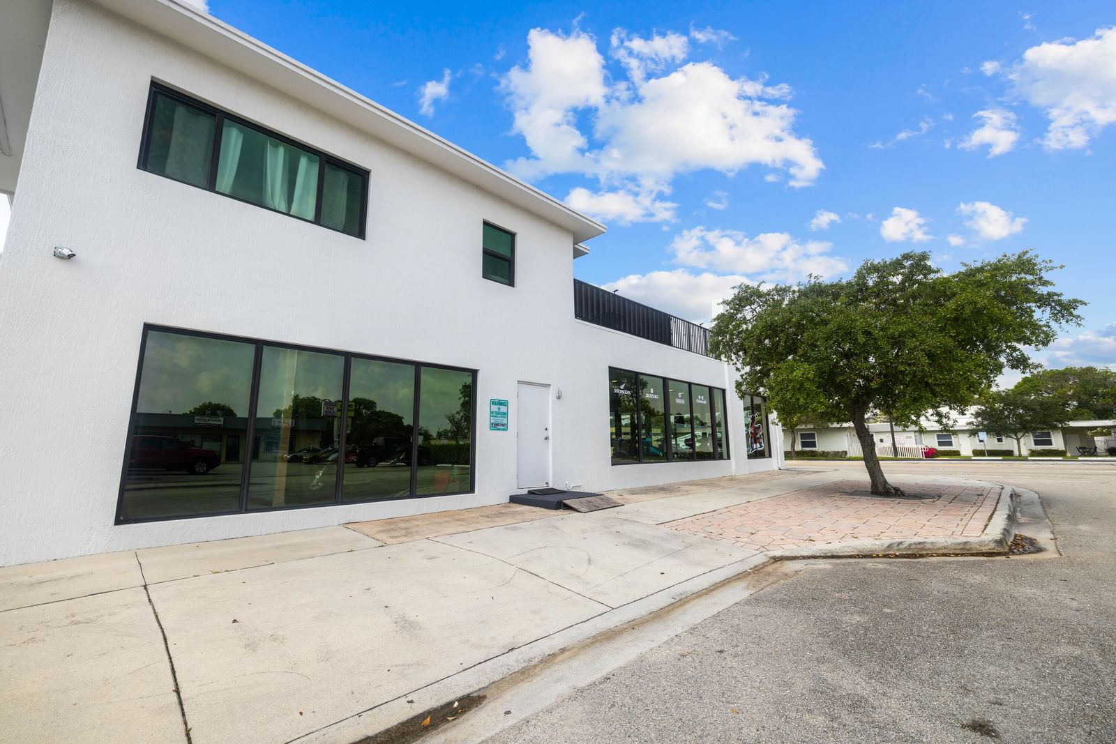 1914 N Dixie Highway, Lake Worth Beach, FL 33460 photo 3