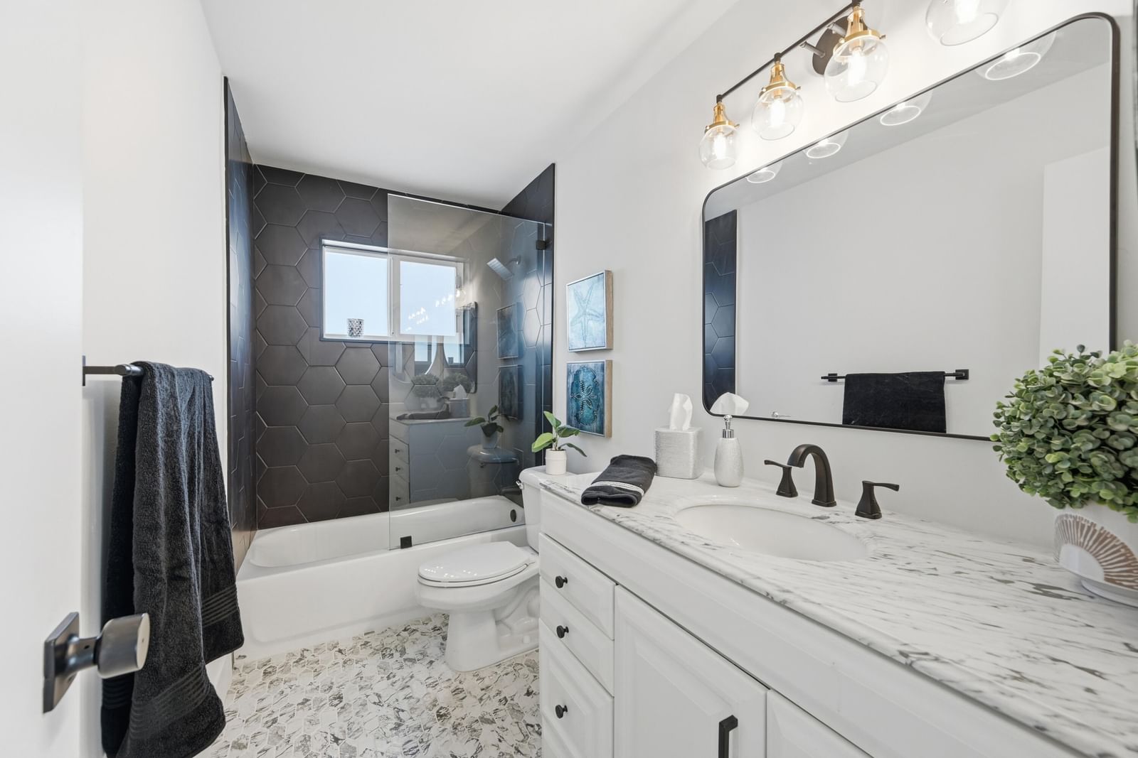 2631 W Golf Boulevard, Pompano Beach, FL 33064 photo 4